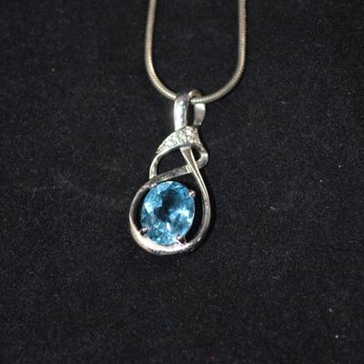 925 Sterling Serpentine Chain w/ 925 Topaz Pendant 18â€, 7.7g