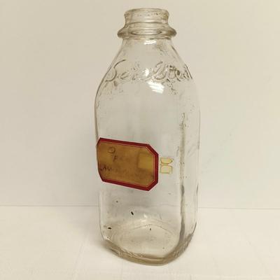 LOT:1: Collection of Vintage Glass Milk Bottles