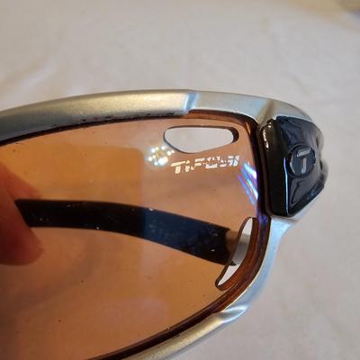 Collection of Sport Sunglasses- Smith, Tifosi (G-JS)