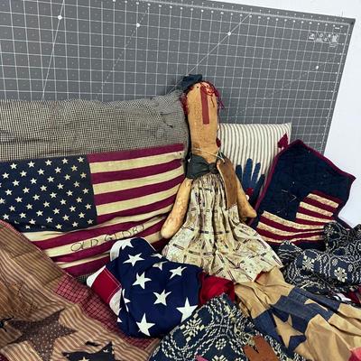 4th Of July: Pillows, Bunting, Tin Wall Pocket, Dolls and Cotton Flag 