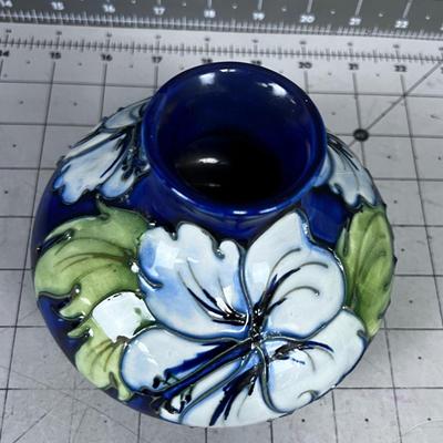 MOORCROFT, Made in England  Navy Blue with Lily like flowers,  Thick Pottery Vase