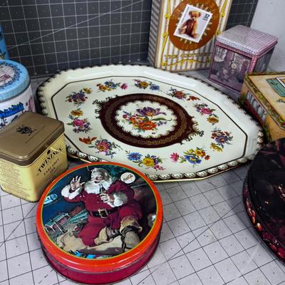 Large Collection of TINS VINTAGE 