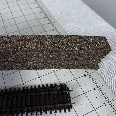 Track and Track Cork, HO SCALE Train