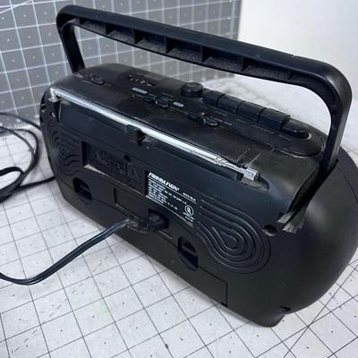 Sound Design, AM / FM Cassette  Recorder Radio