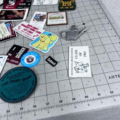 Tin Bucket full Magnets 