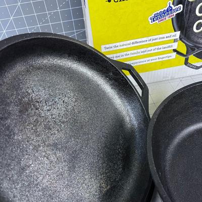 LODGE Cast Iron Combo Cooker 