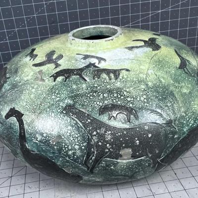 HAND CRAFTED AFRICAN POT 