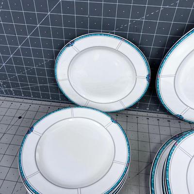 Mikasa Super Strong Fine China Emerald Cove 