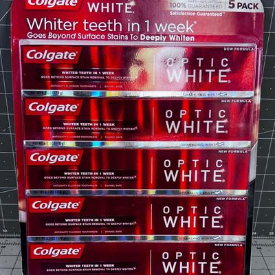 BRAND NEW Package of Colgate OPTIC White Toothpaste NEW