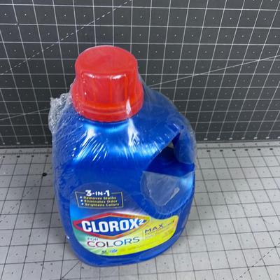 NEW CLOROX 2 Color Detergent NEW 