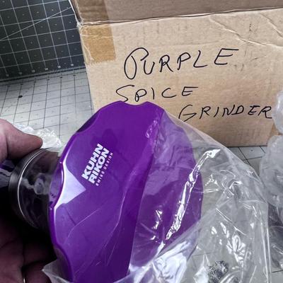 KUHN RIKON Purple NEW Pair of Large Vase Grinder(2) 