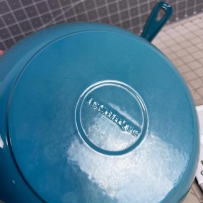 TECHNIQUE  Porcelain Enamel Cast Iron COOK WARE