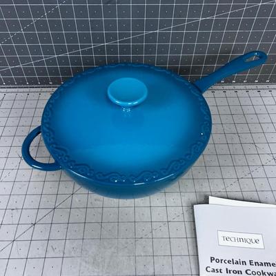 TECHNIQUE  Porcelain Enamel Cast Iron COOK WARE