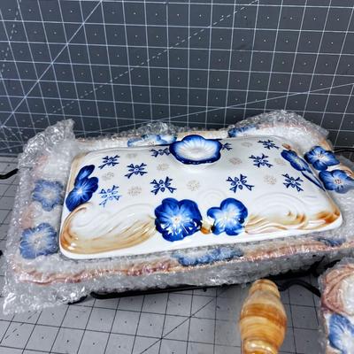 NEW NEVER USED! Fabulous Serving (2) Covered Casserole Temp-Tations. Rectangle.