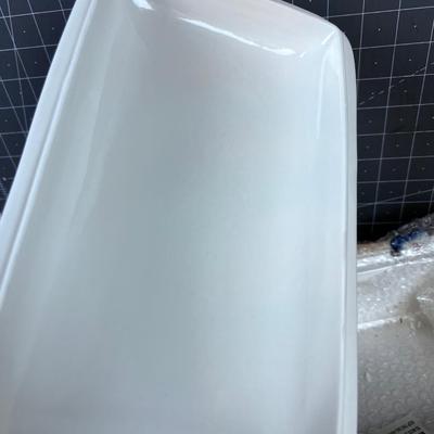NEW NEVER USED! Fabulous Serving (2) Covered Casserole Temp-Tations. Rectangle.