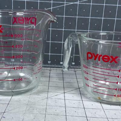 Pair of PYREX Measuring Cups
