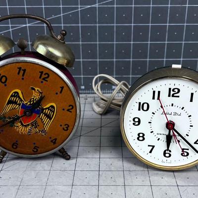 2 Vintage Clocks, 1 wind up & 1 Electric