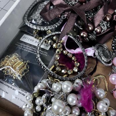 Mixed Lot of Jewelry, Girls Just Want to have FUN! 