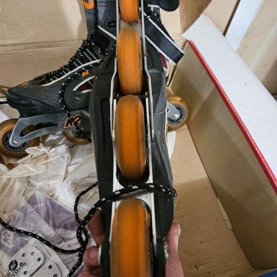 Solomon and K2 Rollerblades and Pads (G-DW)