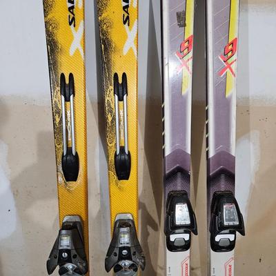 Two Pairs of Salomon Skis (G-DW)