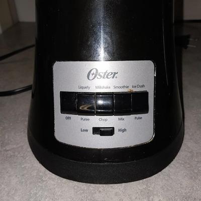 PROGRAMMABLE COFFEE MAKER WITH CARAFE & OSTER BLENDER