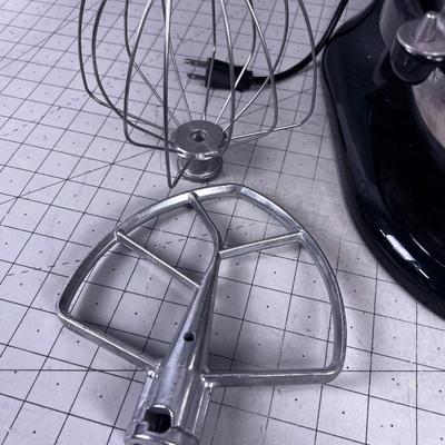 Kitchen Aid PROFESSIONAL 600 Stand, Color BLACK with Attachments