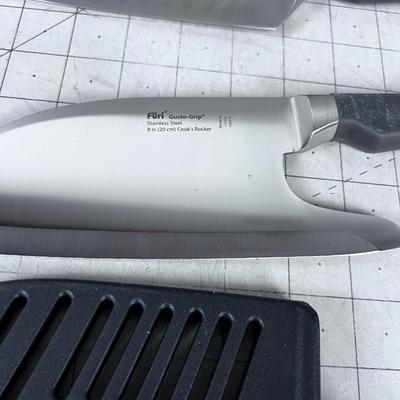 2 FURRI Gusto Grip Knives 