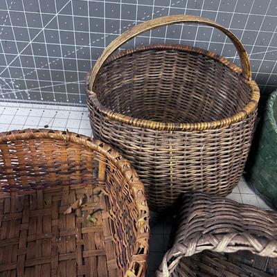5 Rustic Baskets 