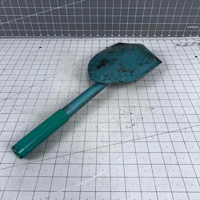 Folding Shovel 