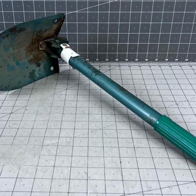 Folding Shovel 