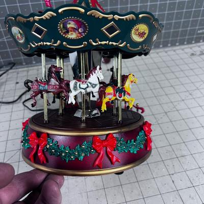Christmas Carousel Works! 