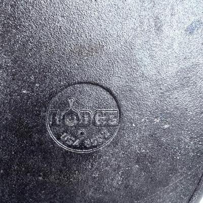 Square LODGE Cast-Iron Skillet Fry Pan