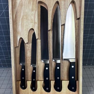 NEW in the Box, Cook's Essentials 5 piece KNIFE Set