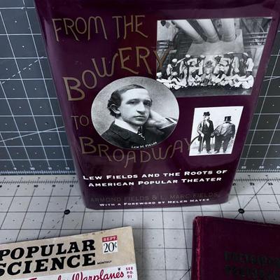 Mixed Lot of VINTAGE Books and Magazines (4) 