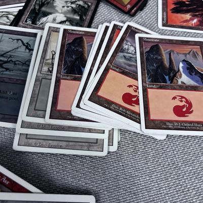 Box of MAGIC The GATHERING 1993  VINTAGE CARDS 