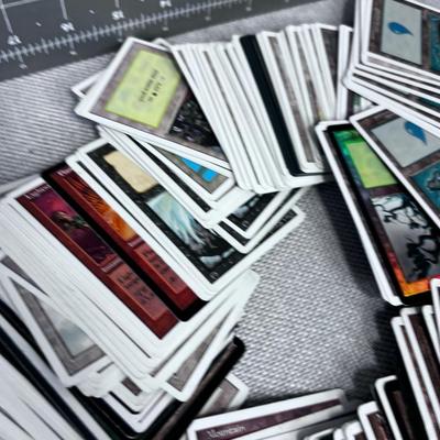 Box of MAGIC The GATHERING 1993  VINTAGE CARDS 