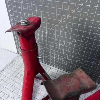 3 RED Jack Stands 