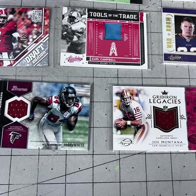 (11) Foot Ball Cards 