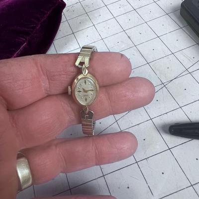 LADIES Elgin WATCH 10 K Gold Filled 