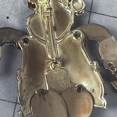 LATR 2 GO SANTA  Pendant 