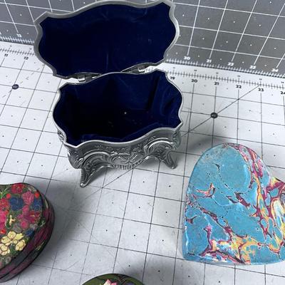 4 Keepsake Boxes 