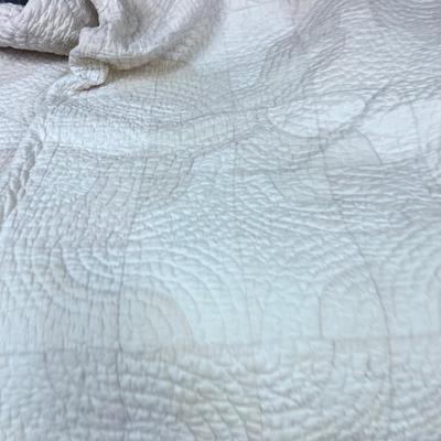 Antique Hand Made Quilt White/Ivory 