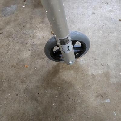 Assortment of Ambulatory Equipment (G-JS)