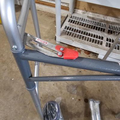 Assortment of Ambulatory Equipment (G-JS)