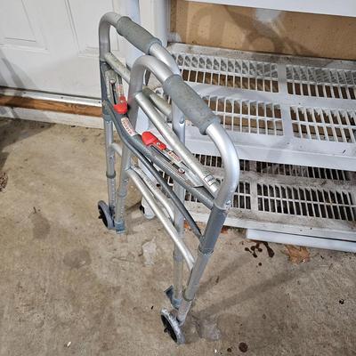 Assortment of Ambulatory Equipment (G-JS)
