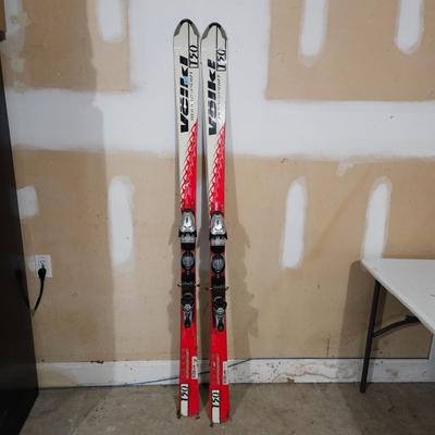 VÃ¶lkl Supersport T50 Skis (G-DW)