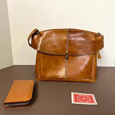 Vintage Leather Bag and Manicure Set