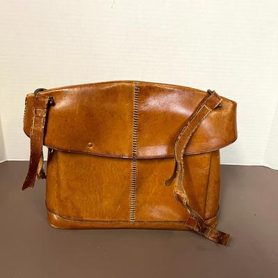 Vintage Leather Bag and Manicure Set