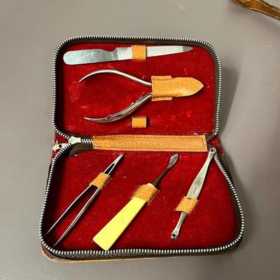 Vintage Leather Bag and Manicure Set