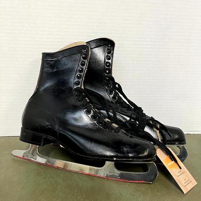 Vintage Athletic Shoe Company of Canada Ice Skates